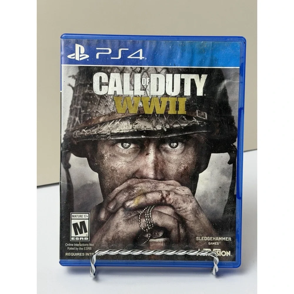 Call of Duty: WWII PS4 Disc w/ Case & Manual Multiplayer M NTSC-U/C 2017